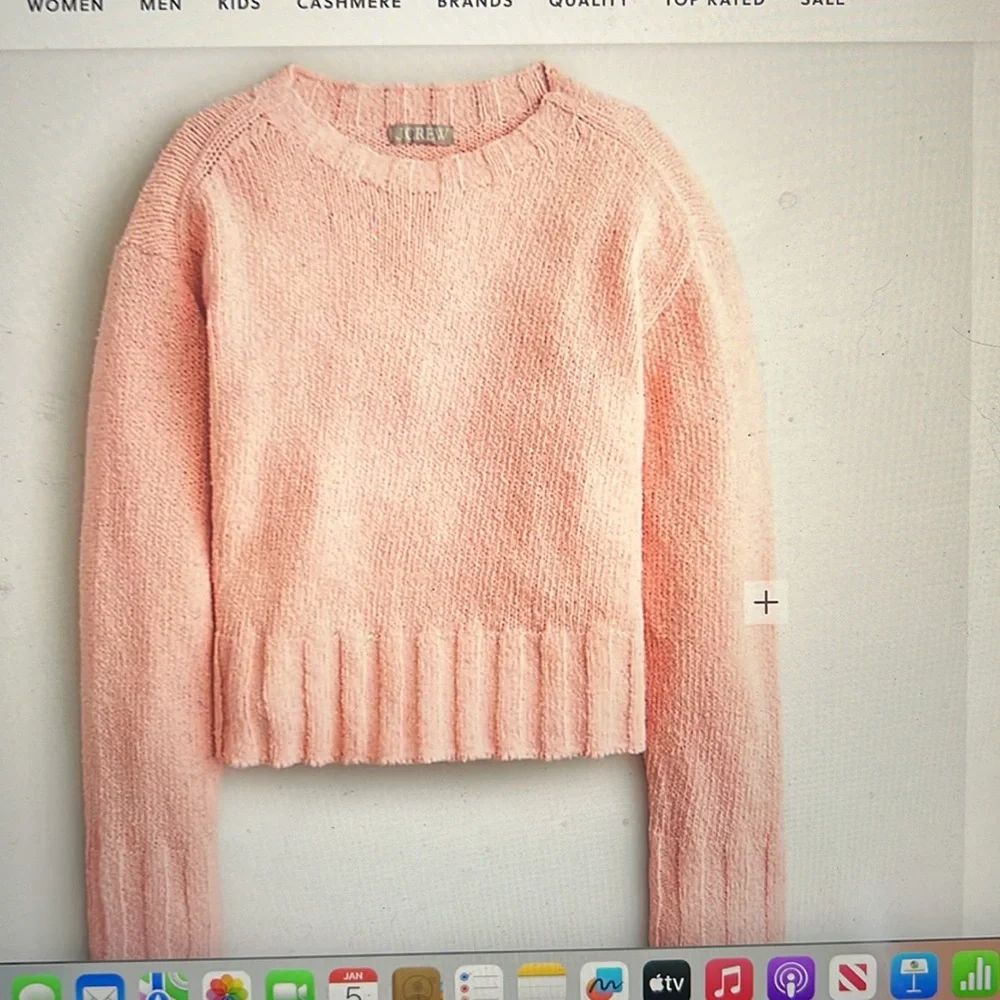 Jcrew relaxed beach sweater
70% cotton, 30% recycled polyester - Picture 2 of 2
